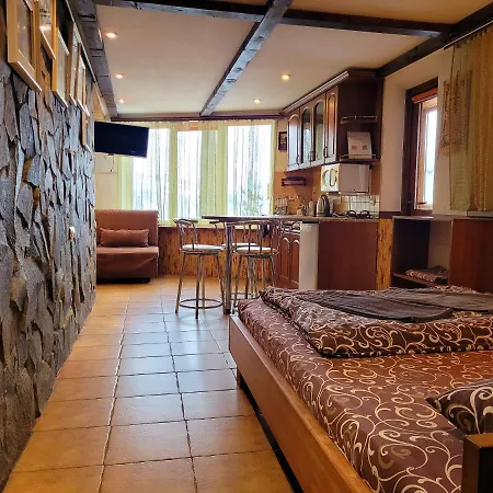 12 місяців-травень 3*