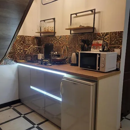 Guest house 12 місяців-травень Slavske