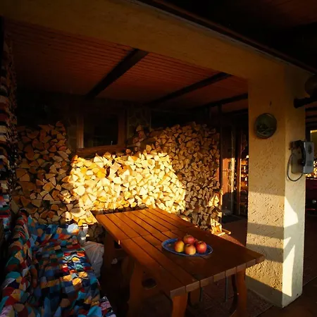 Guest house 12 місяців-травень, басейн з підігрівом