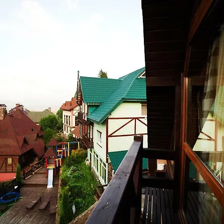 12 місяців-травень Sławsko