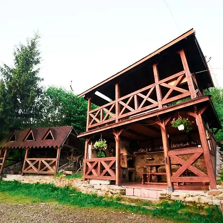Guest house 12 місяців-травень, басейн з підігрівом