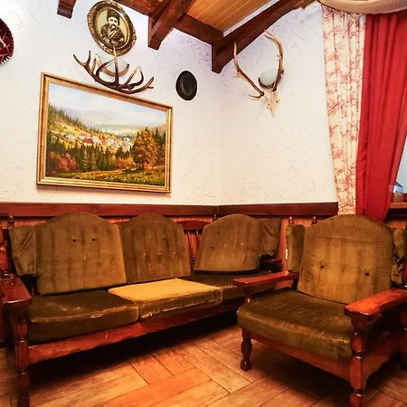 Maison d'hôtes 12 місяців-травень