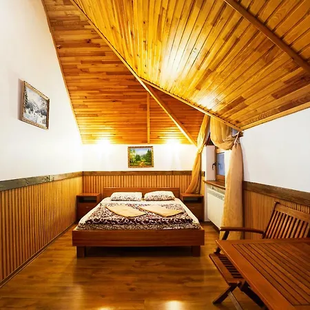 Guest house 12 місяців-травень, басейн з підігрівом