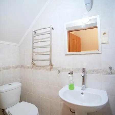 Guest house 12 місяців-травень, басейн з підігрівом